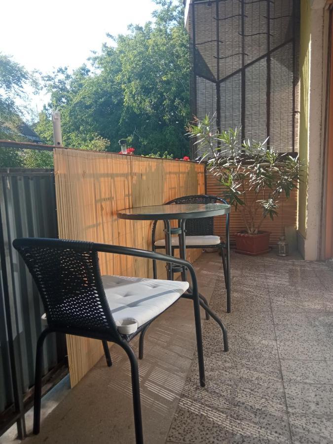 Free Parking, Balcony, Near To Park Homestay *